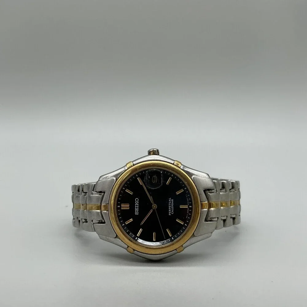 Seiko Perpetual Calendar Mens Watch 38mm Black Two Tone 8F32-0A09 For Parts